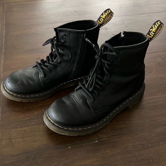 Dr Marten 1460 Boots - Size US 3 - Used condition - Picture 1 of 5